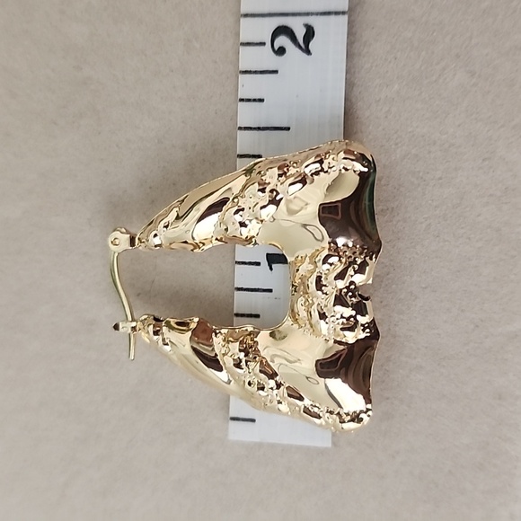 Med Triangle Hoop Earrings Gold Filled - Picture 9 of 9